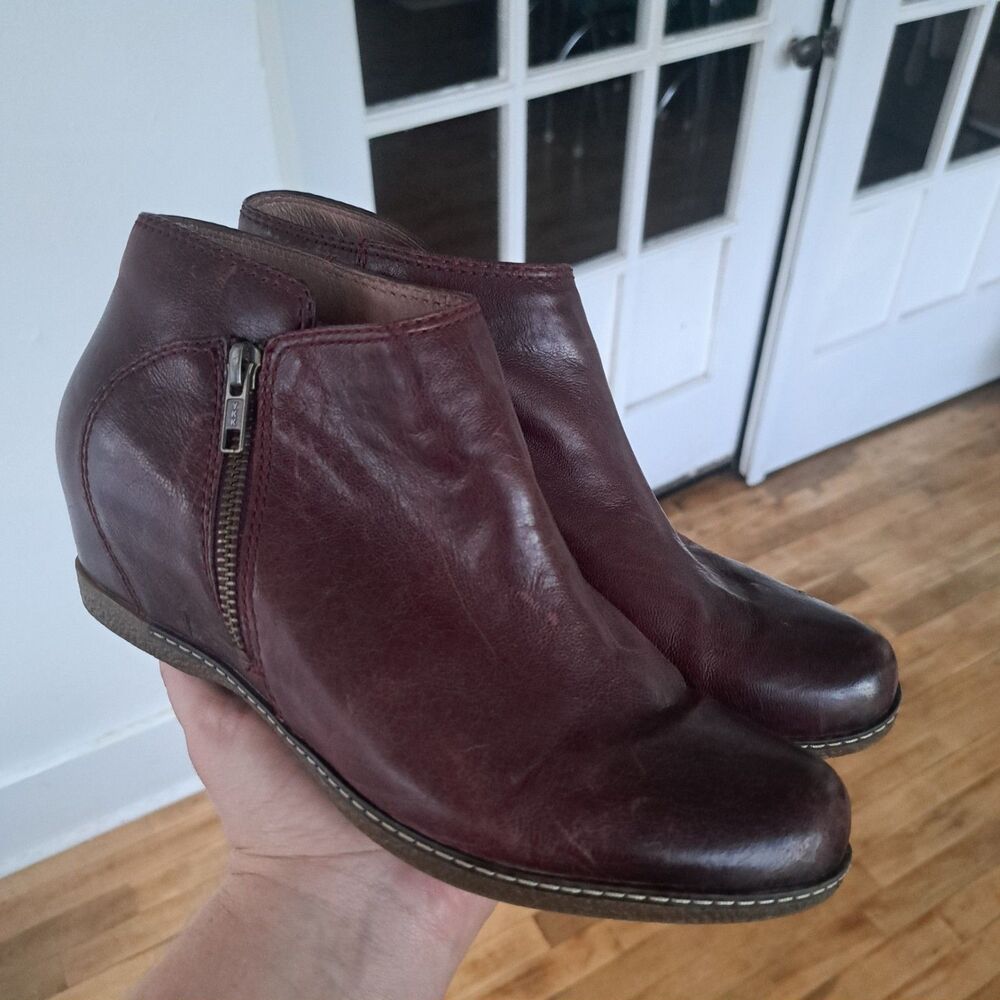 DANSKO WOMEN'S LEYLA Side Zip Boot Bootie Size 39 8/8.5 Red Wine Leather Shoe